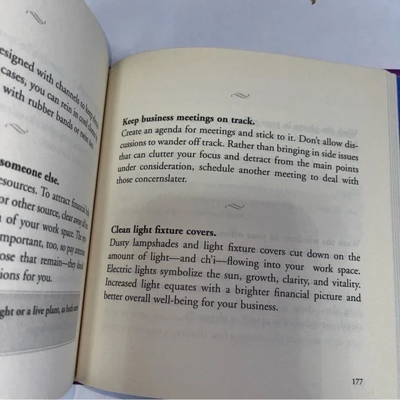 3/$20 ❤️ 10-minute Clutter Control Book - Picture 2 of 3